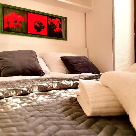 Cozyhome In Old Town, Presidential Apartmán *